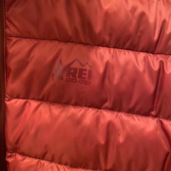 REI Men's Rust Puffer Jacket- special edition - Picture 3 of 5